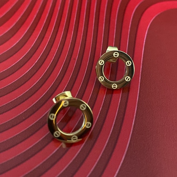 New CARTIER collection yellow gold tone Love earnings ⭐️⭐️⭐️⭐️ - Picture 9 of 13